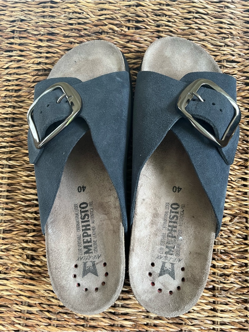 Women’s Mephisto Hariana Slide Sandals - Picture 3 of 10